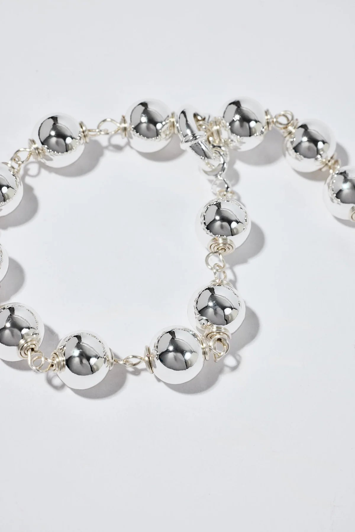 Tiny Sphere Armband - Silver