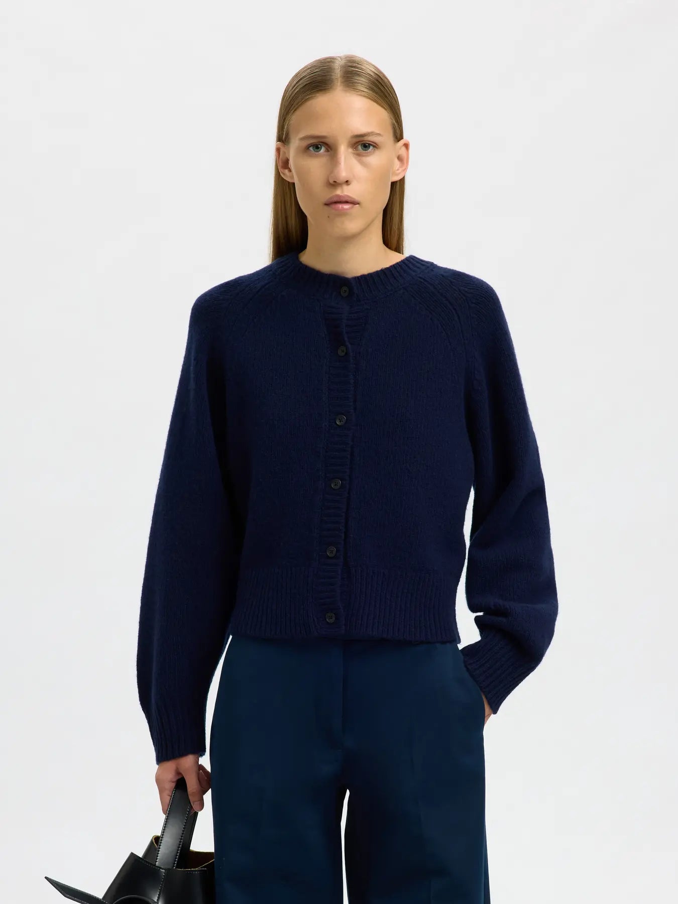 Nora Short Ls Knit O-Kofta - Dark Sapphire