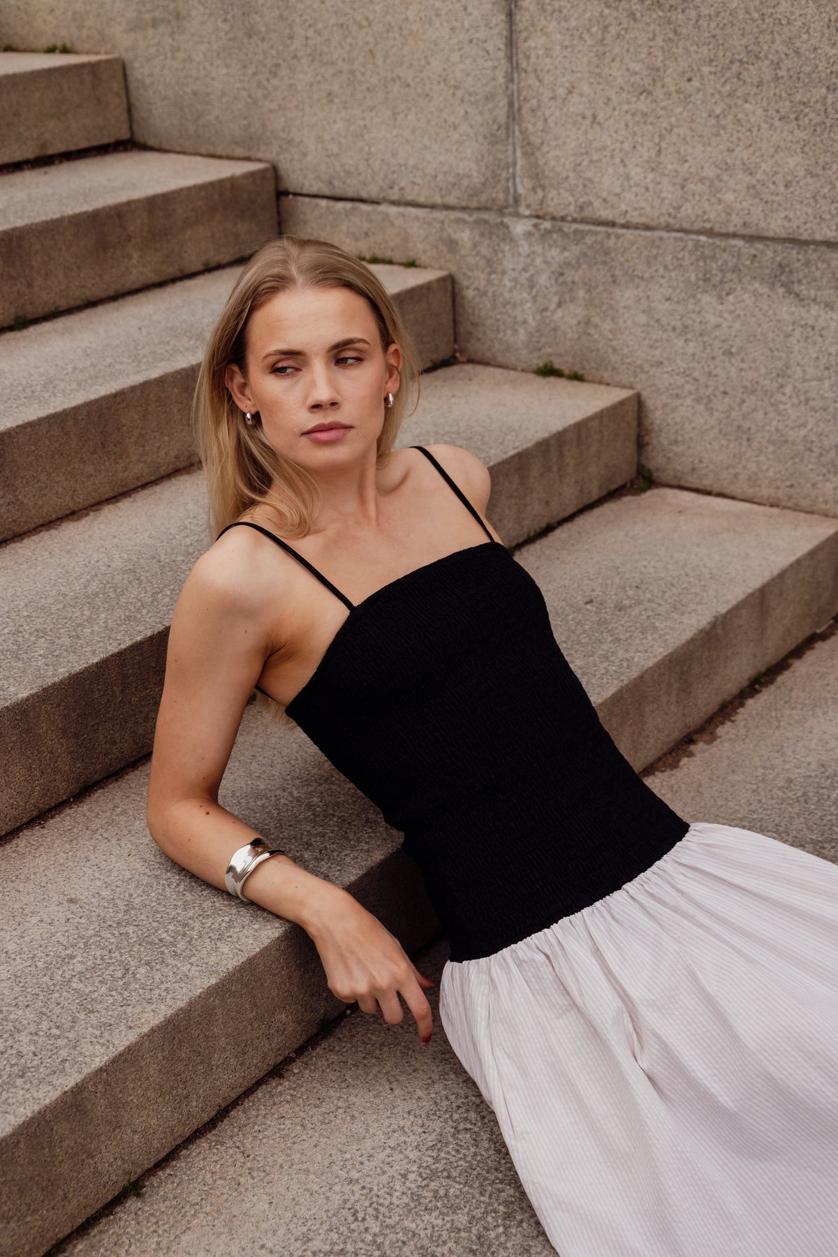 Martelli Dress - Svart/Beige