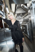 Jade Wave Plisse Dress - Svart