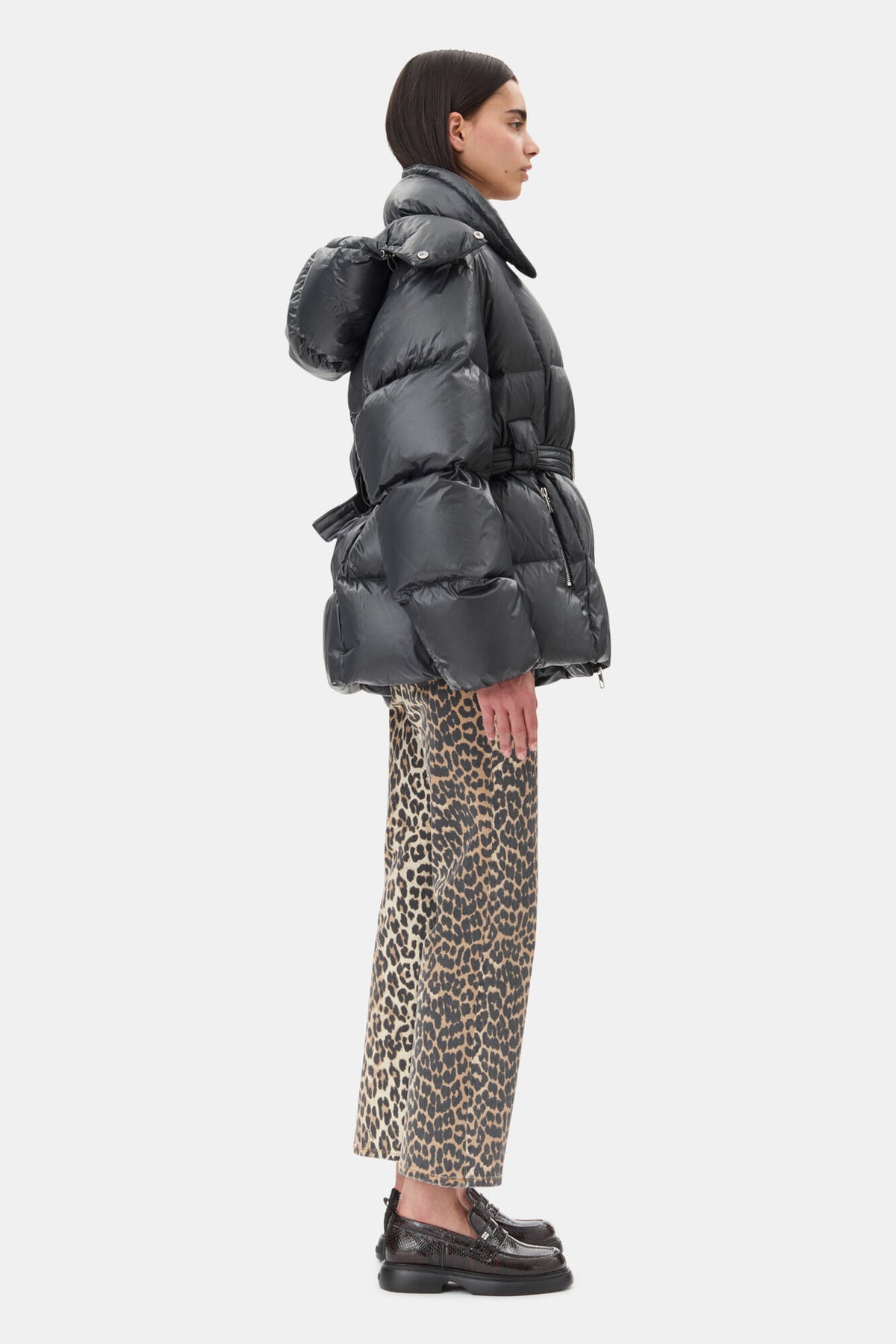 Shiny Nylon Puffer Jacket - Black Sand