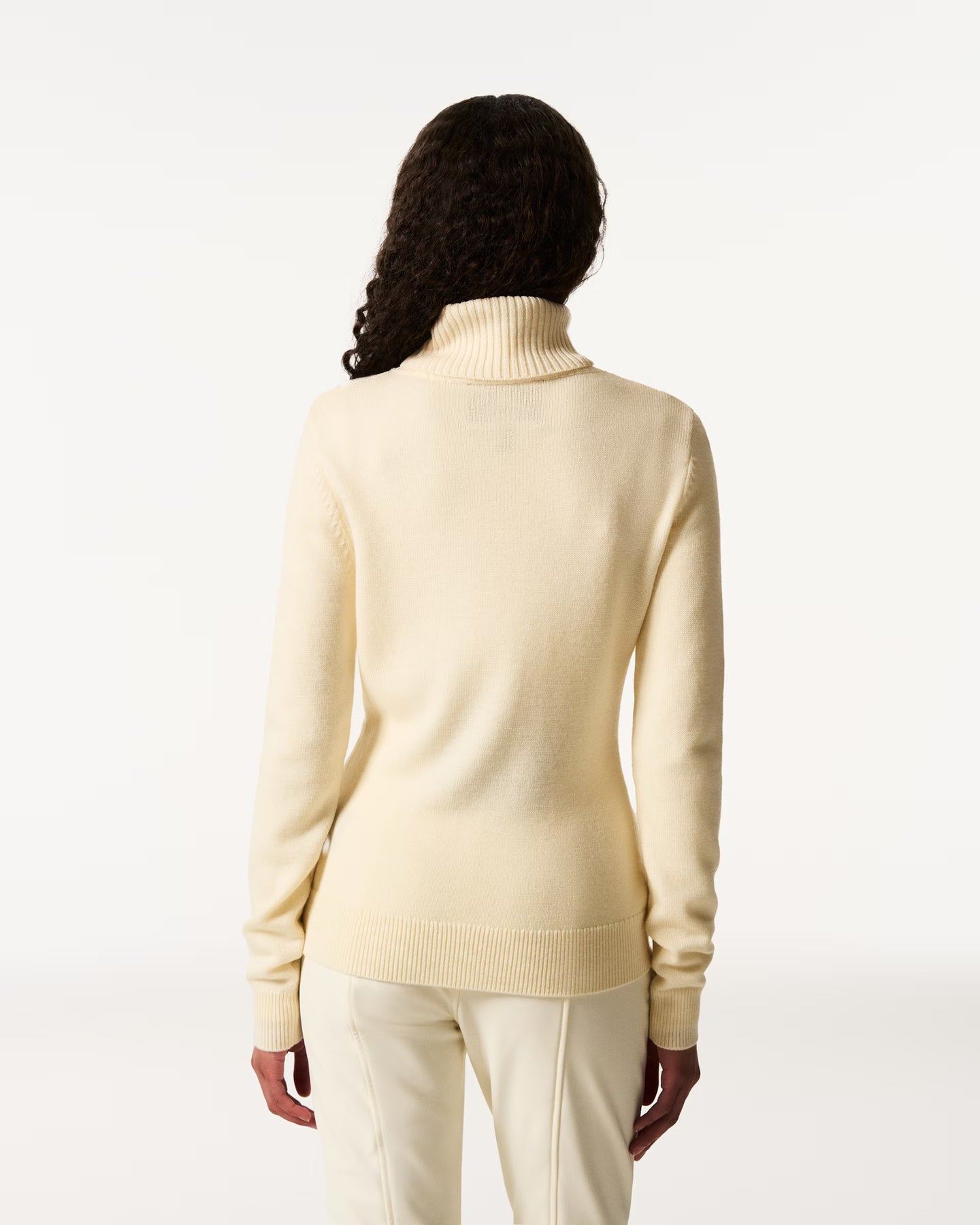 Apres Sweater II - Snow White/Rainbow