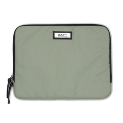 Day Gweneth RE-S Folder 13 - Seagrass