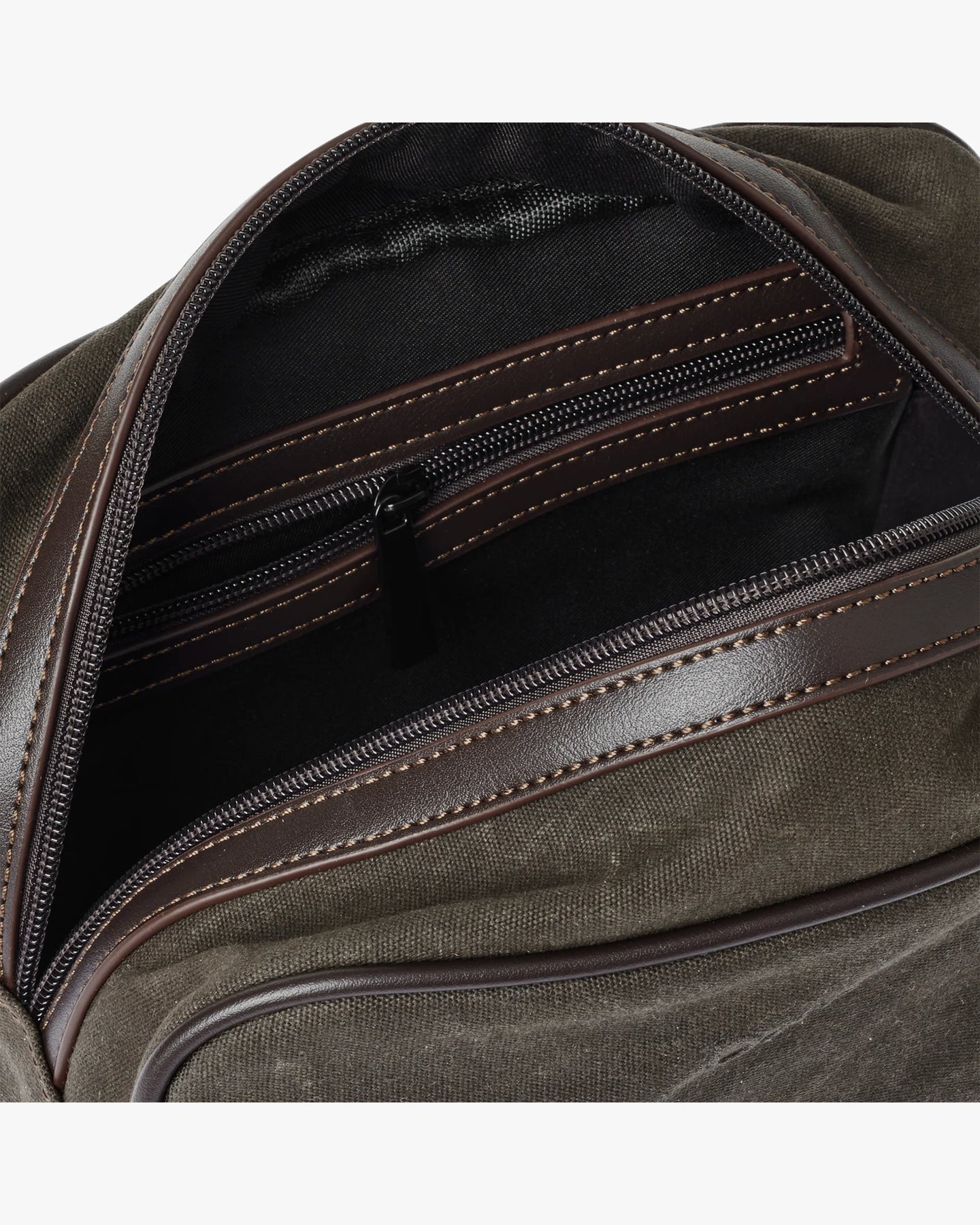 Day Waxed Cotton Washbag - Tarmac