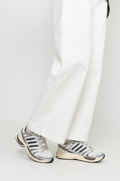 Adistar Control 5 - Cloud White/Core Black/Core White