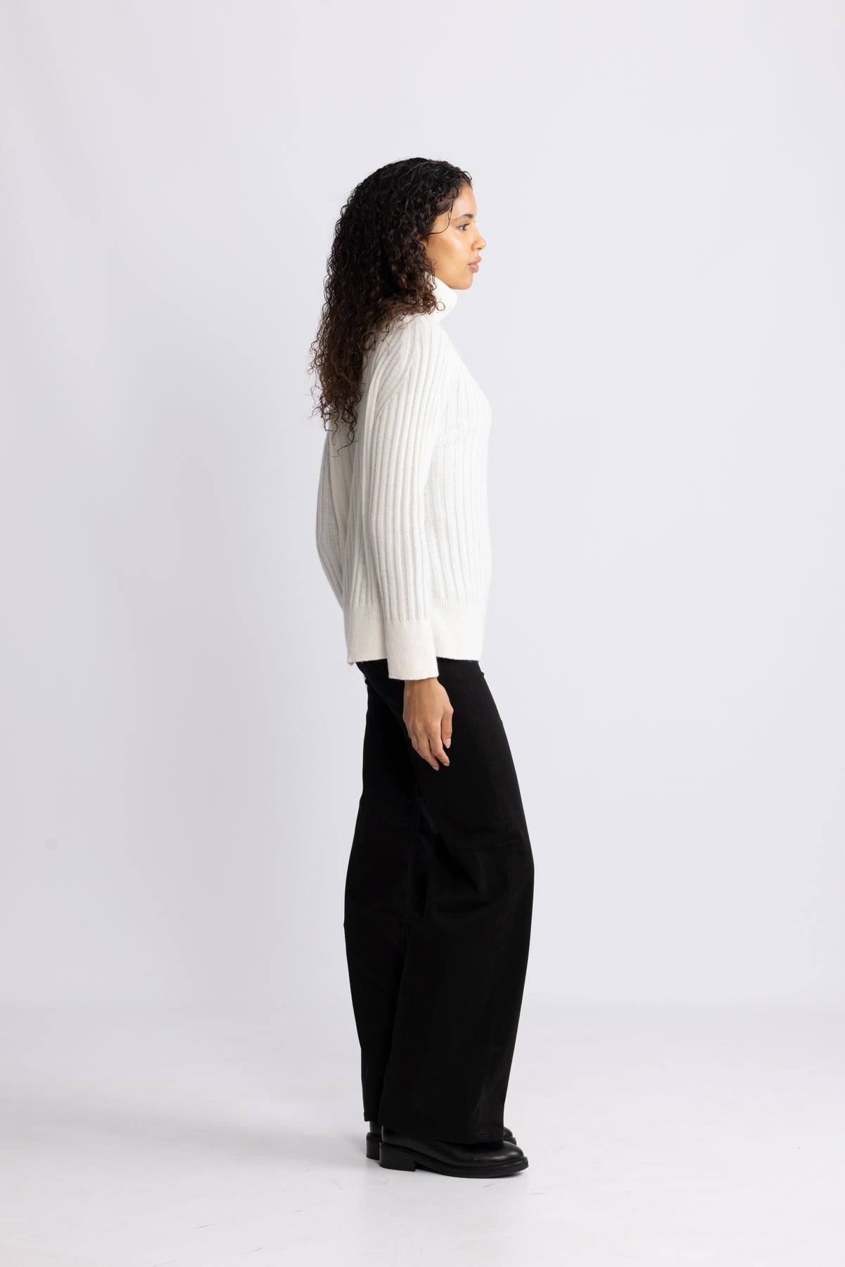 Wool Ribbed Turtleneck - Gräddvit