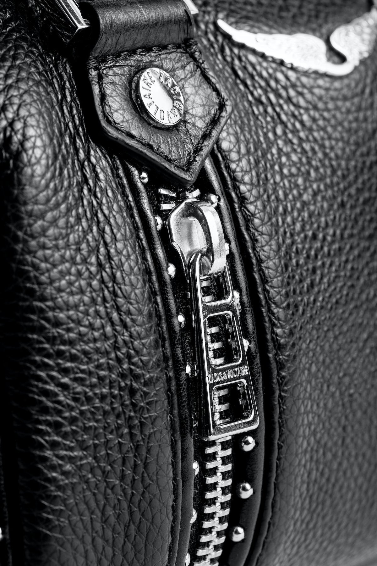 Sunny Nano Grained Leather + S - Noir