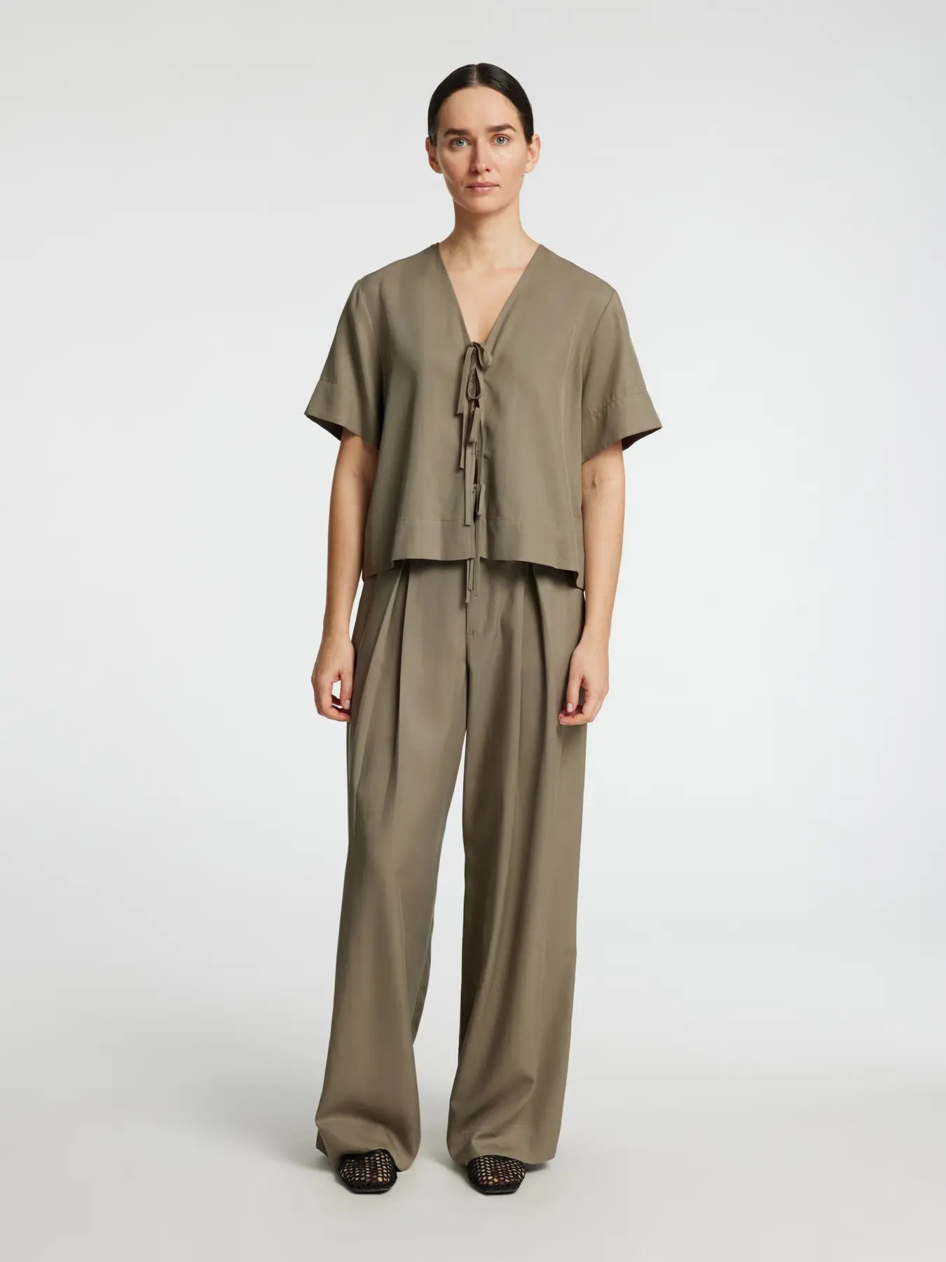 Natuk 2/4 Boxy Tie Top B - Vetiver
