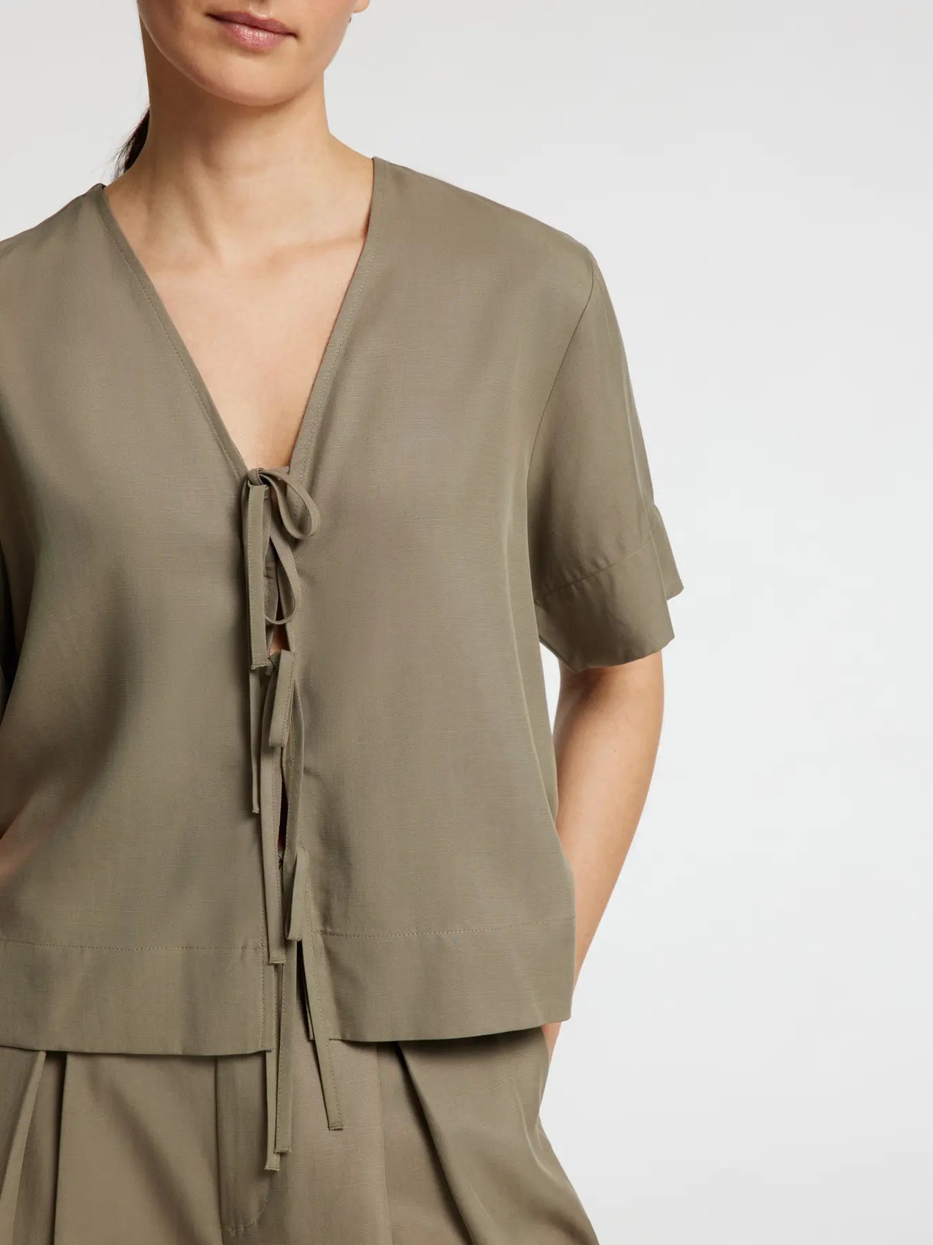 Natuk 2/4 Boxy Tie Top B - Vetiver