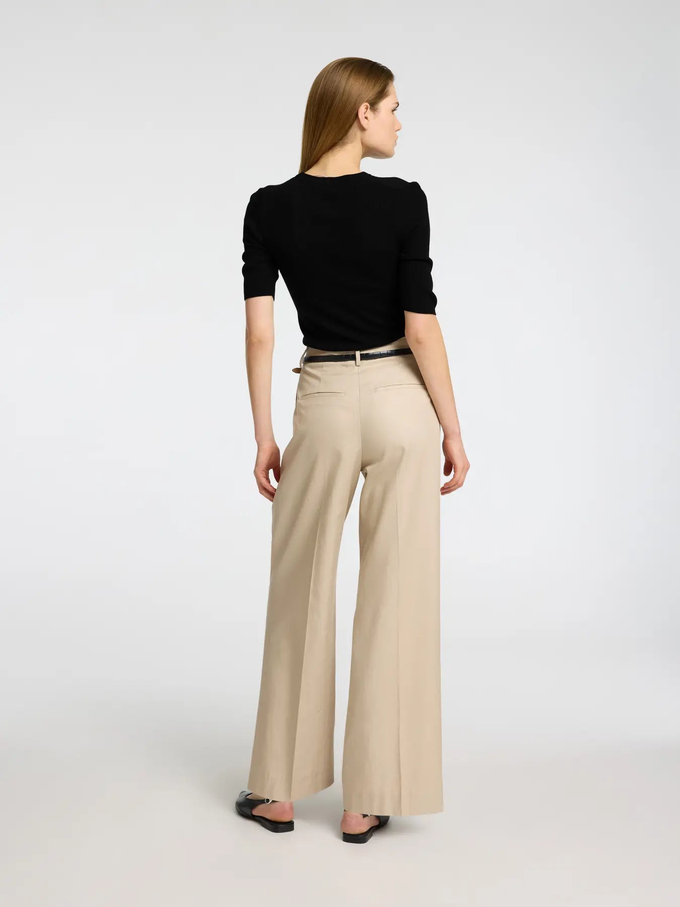 Ingrid 2/4 Knit O-Neck - Svart