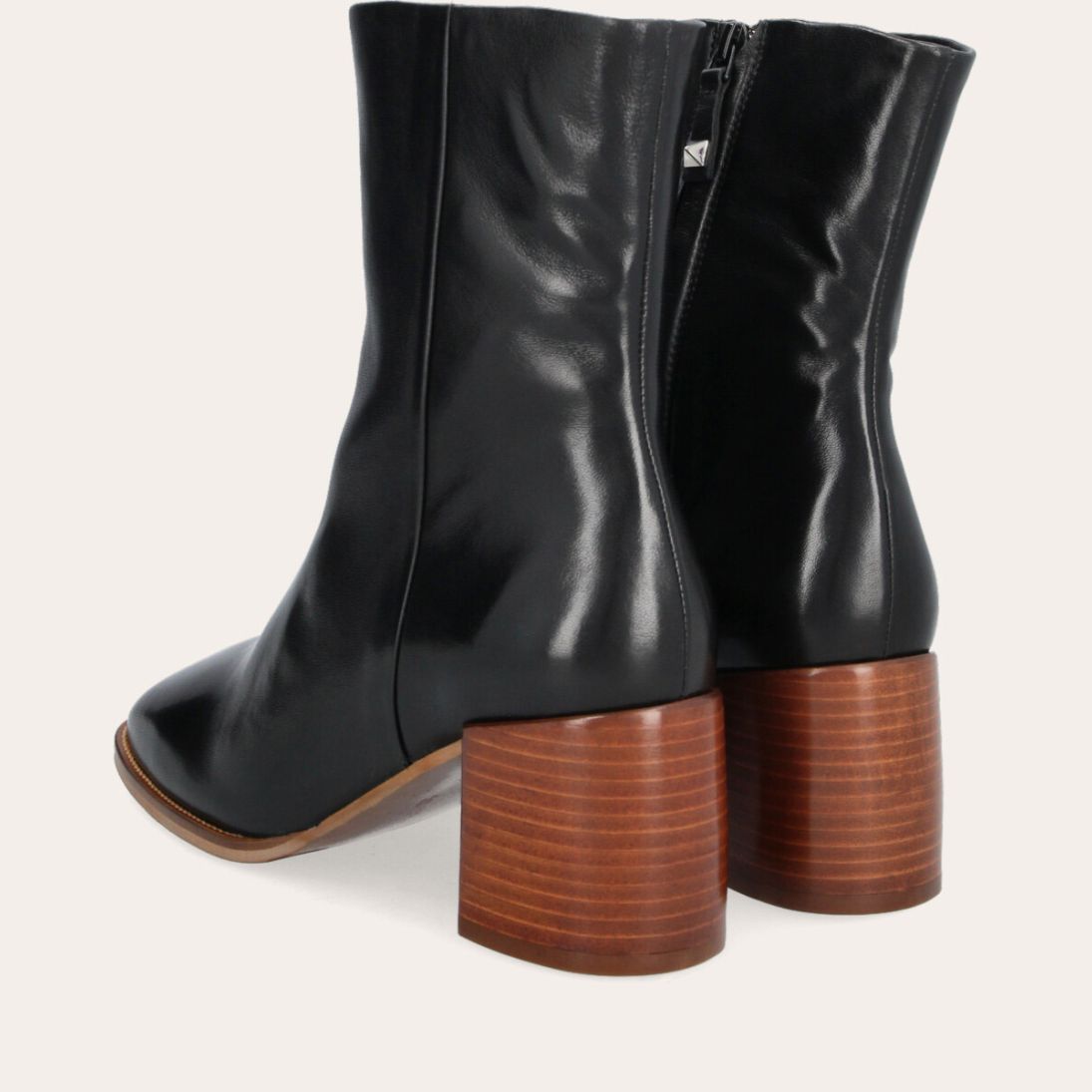A3241 - Black Nappa