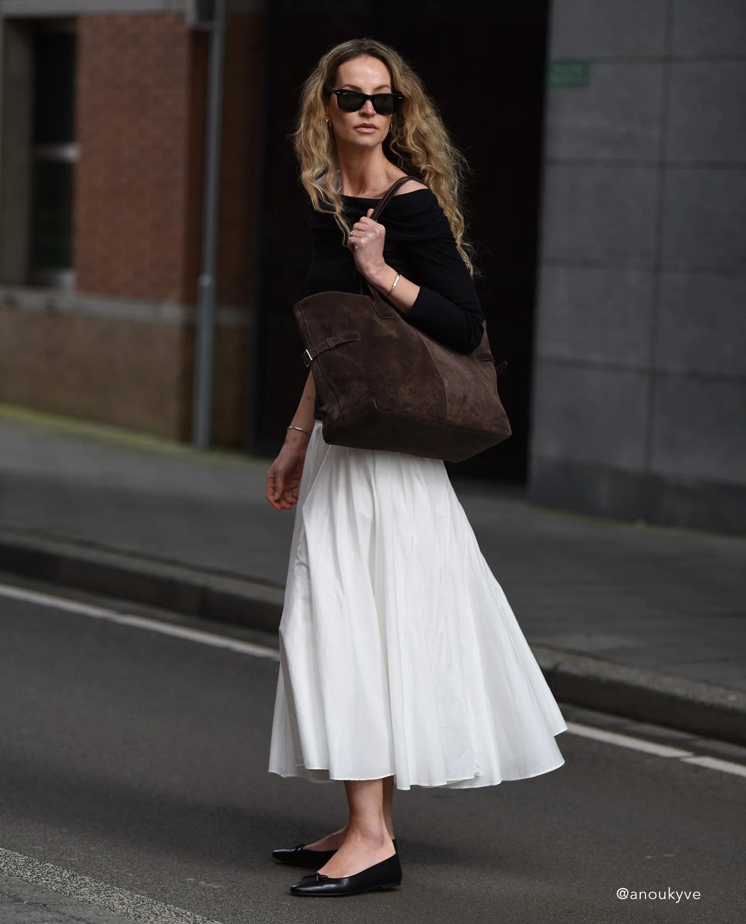 Lesley Tote Bag - Suede Chocolate