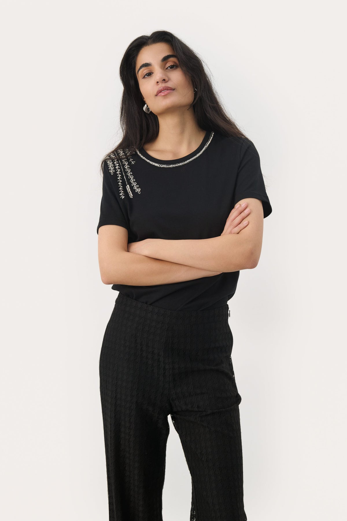 MaggiPW TS - Black Delicate E