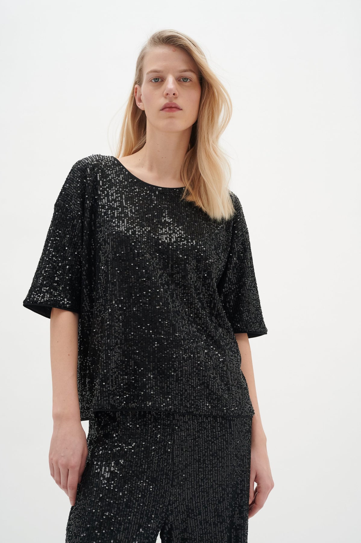 JarjarIW Tshirt - Black