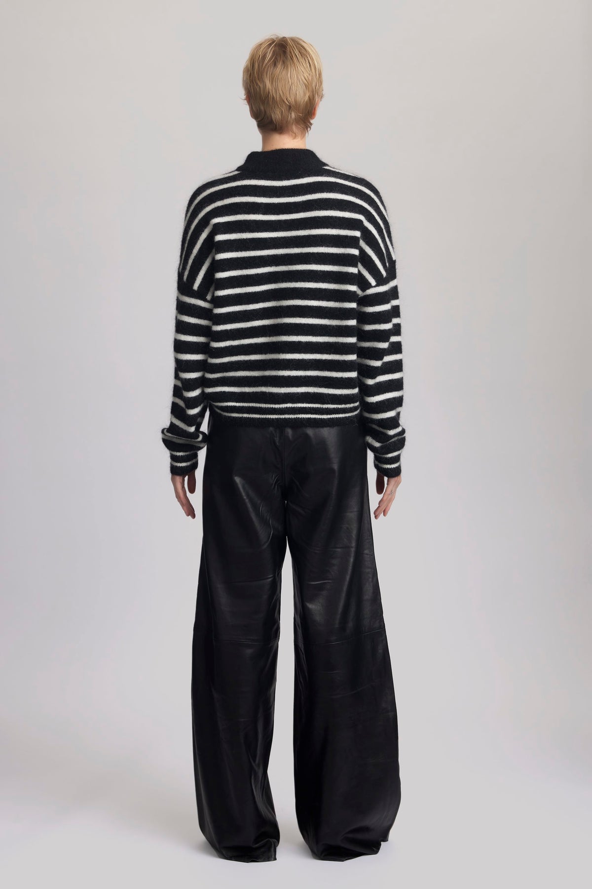 DebbieGZ Pullover - Black/White Striped