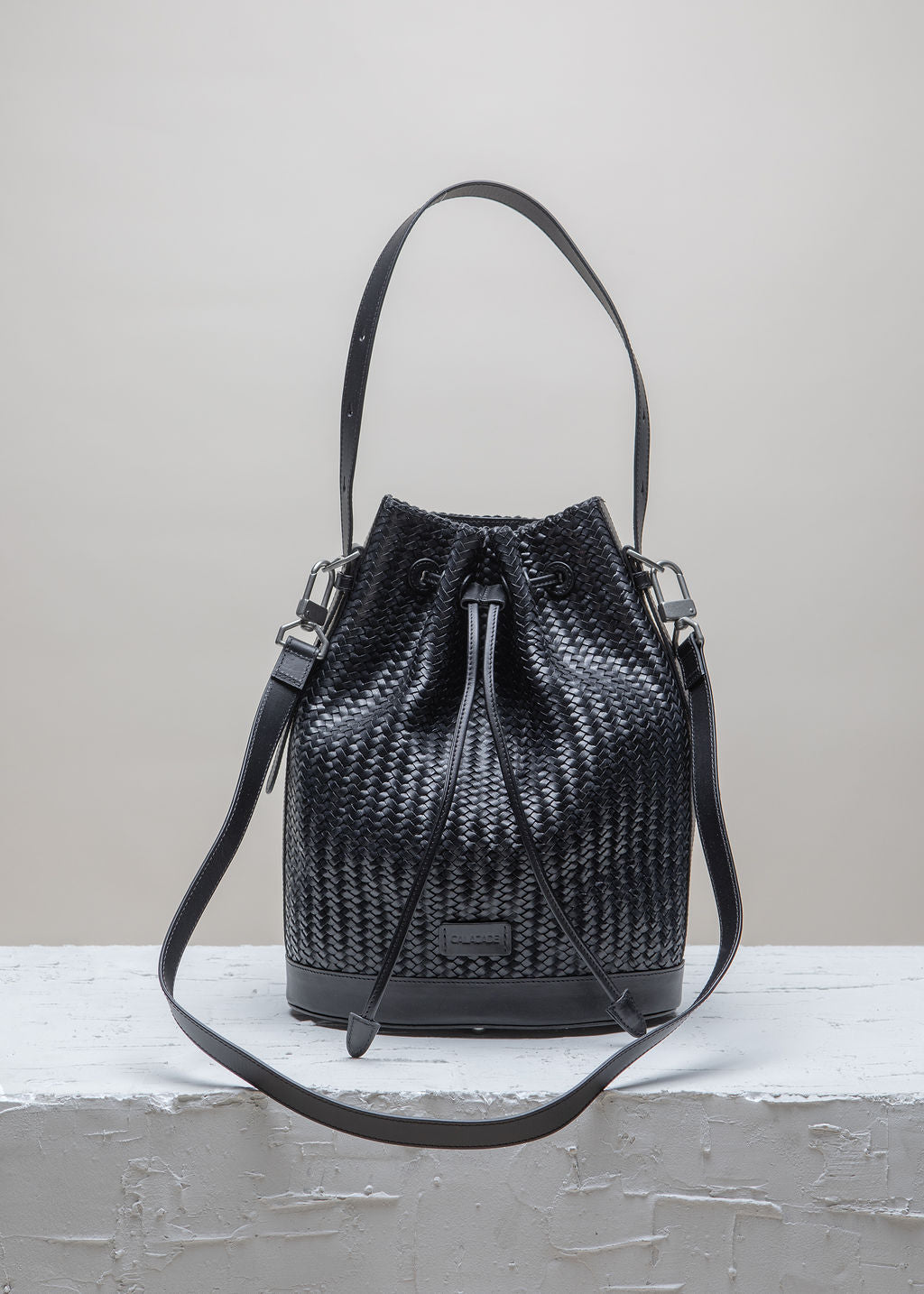 Gaya - Black