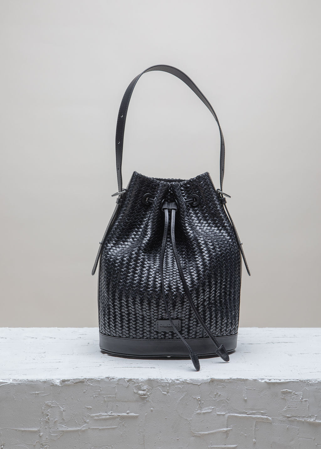 Gaya - Black