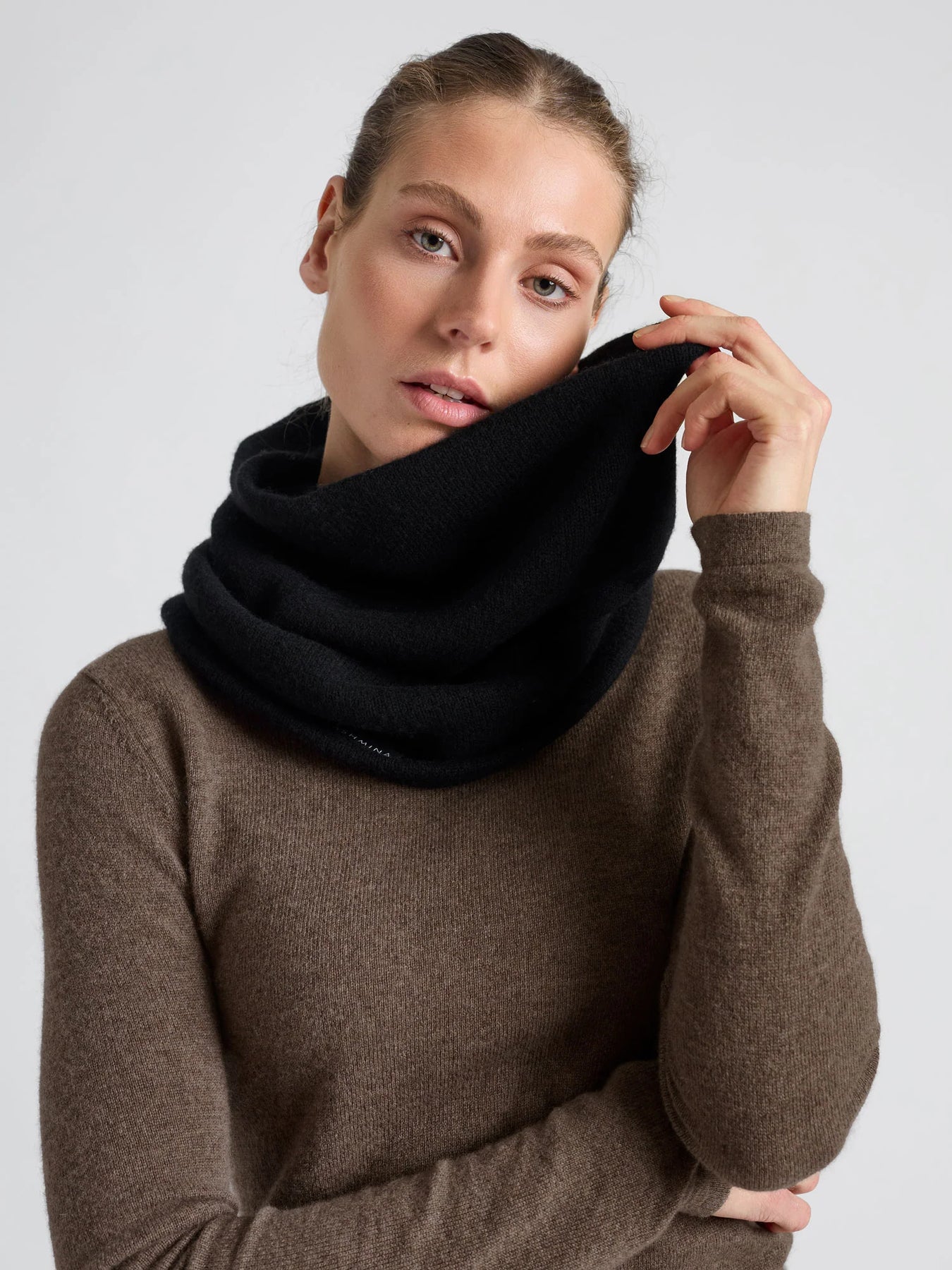 Cashmere Snood "Eydis" - Svart