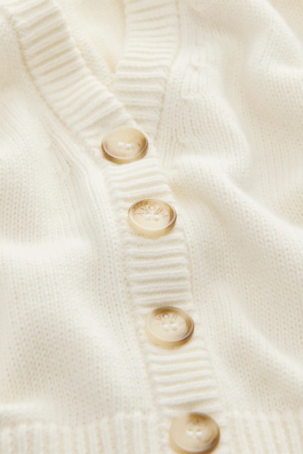 Àvora Cashmere Blend Cardigan - Offwhite