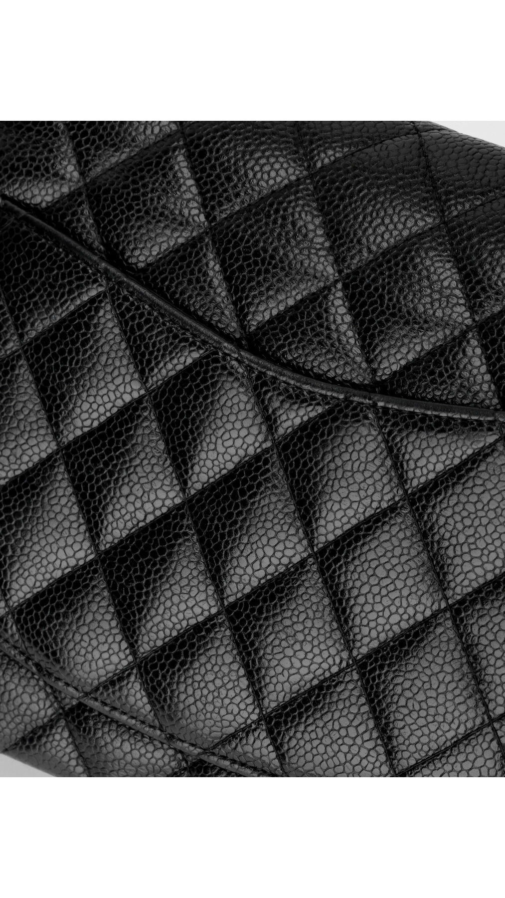 Chanel Classic Double Flap Bag Caviar Medium - Svart