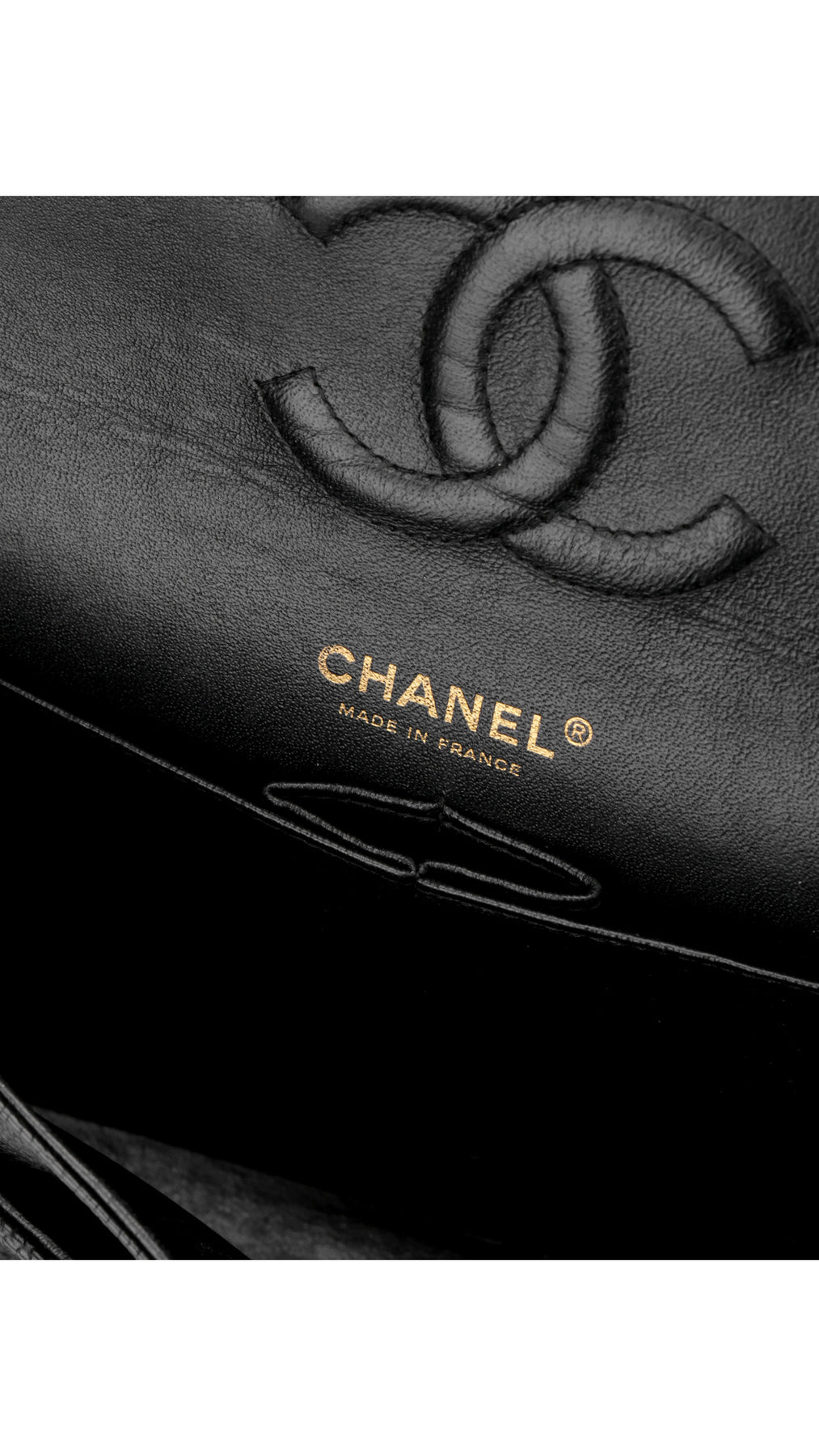Chanel Classic Double Flap Bag Caviar Medium - Svart