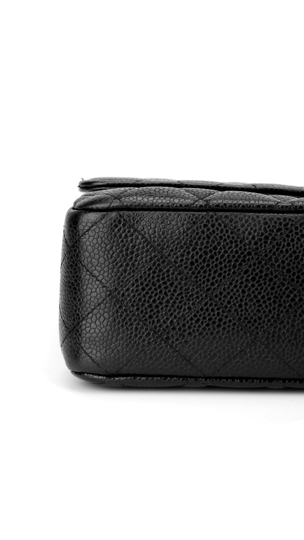 Chanel Classic Double Flap Bag Caviar Medium - Svart