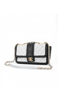 Chanel Single Flap Axelväska - Ljusblå/Svart