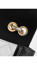 Chanel Single Flap Axelväska - Ljusblå/Svart