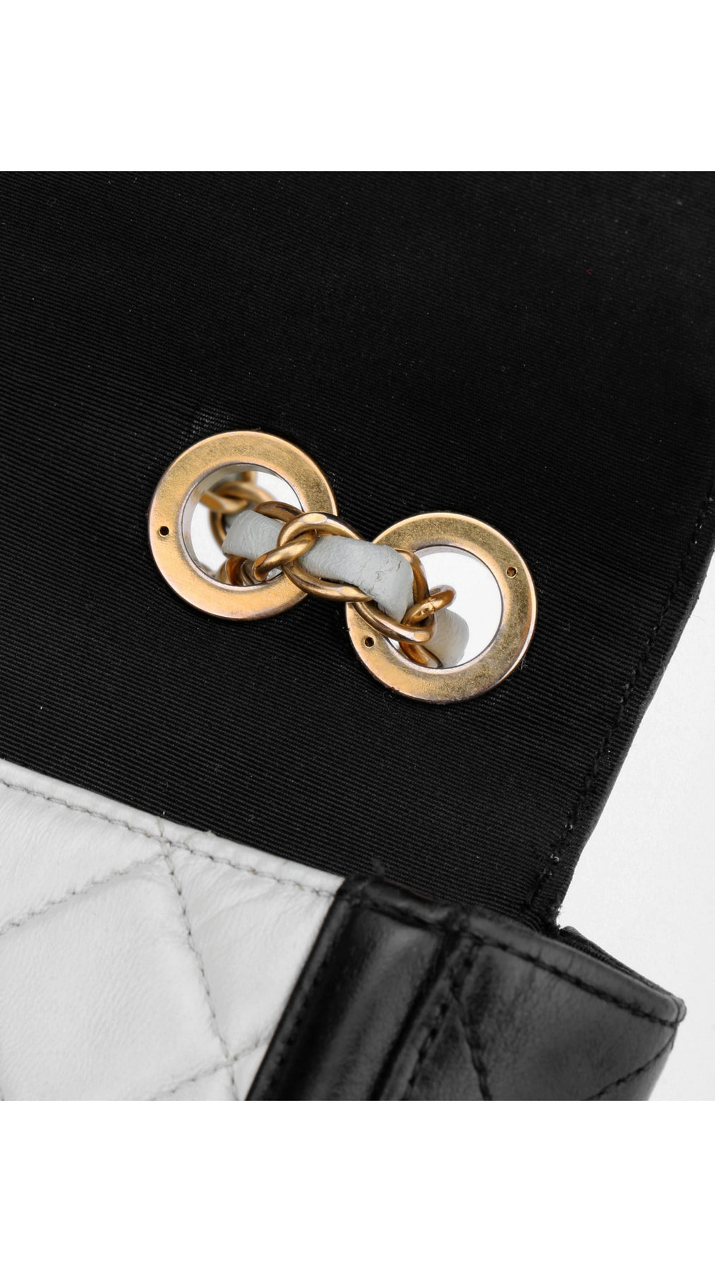Chanel Single Flap Axelväska - Ljusblå/Svart