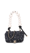 Chanel Tweed Pearl Single Flap Bag Mini - Svart