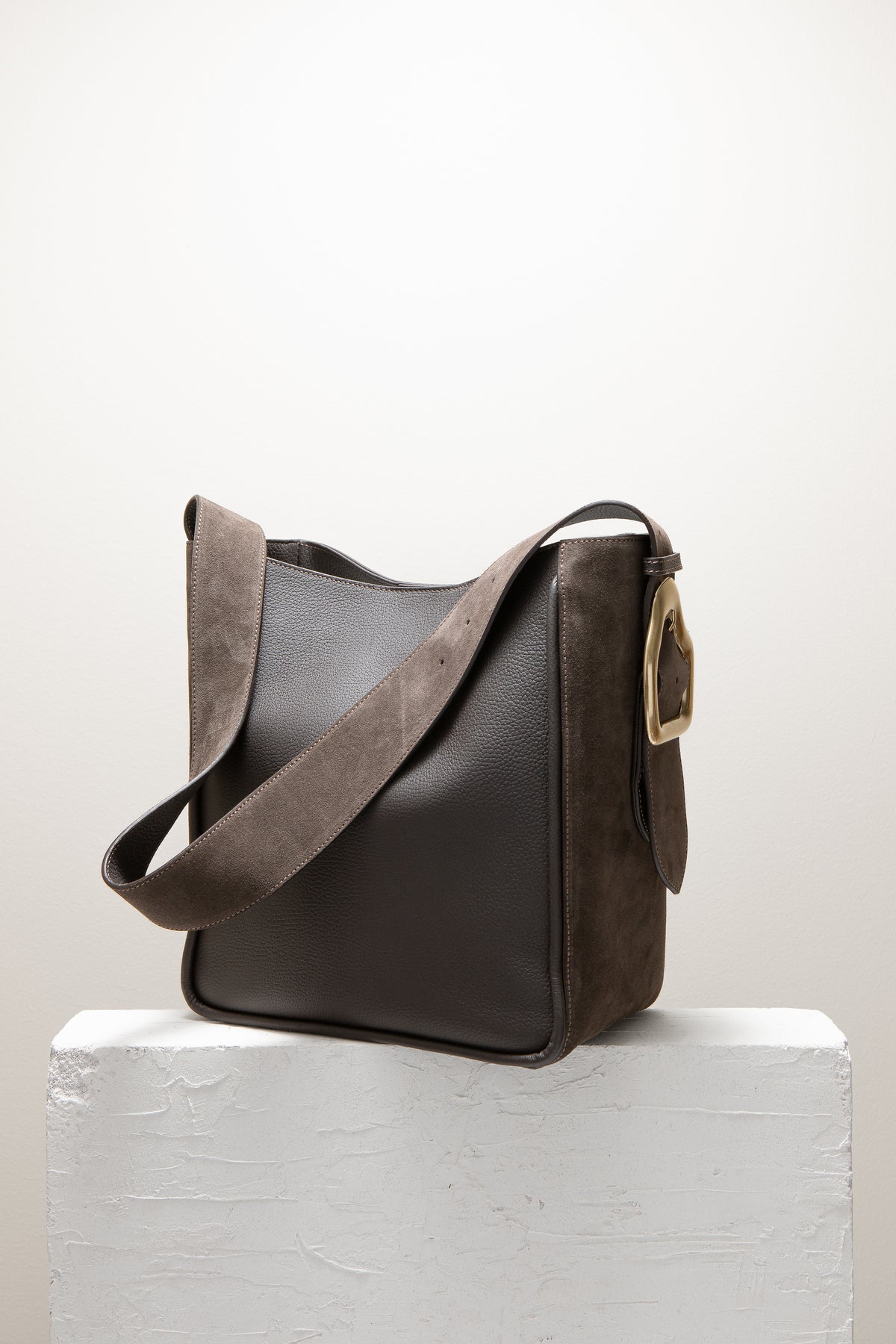 Masago - Ebony Suede
