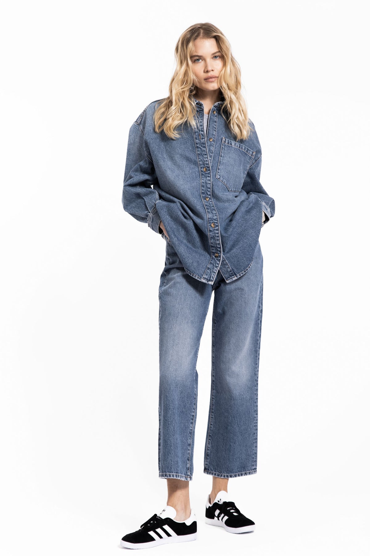 Holly - Mid Blue