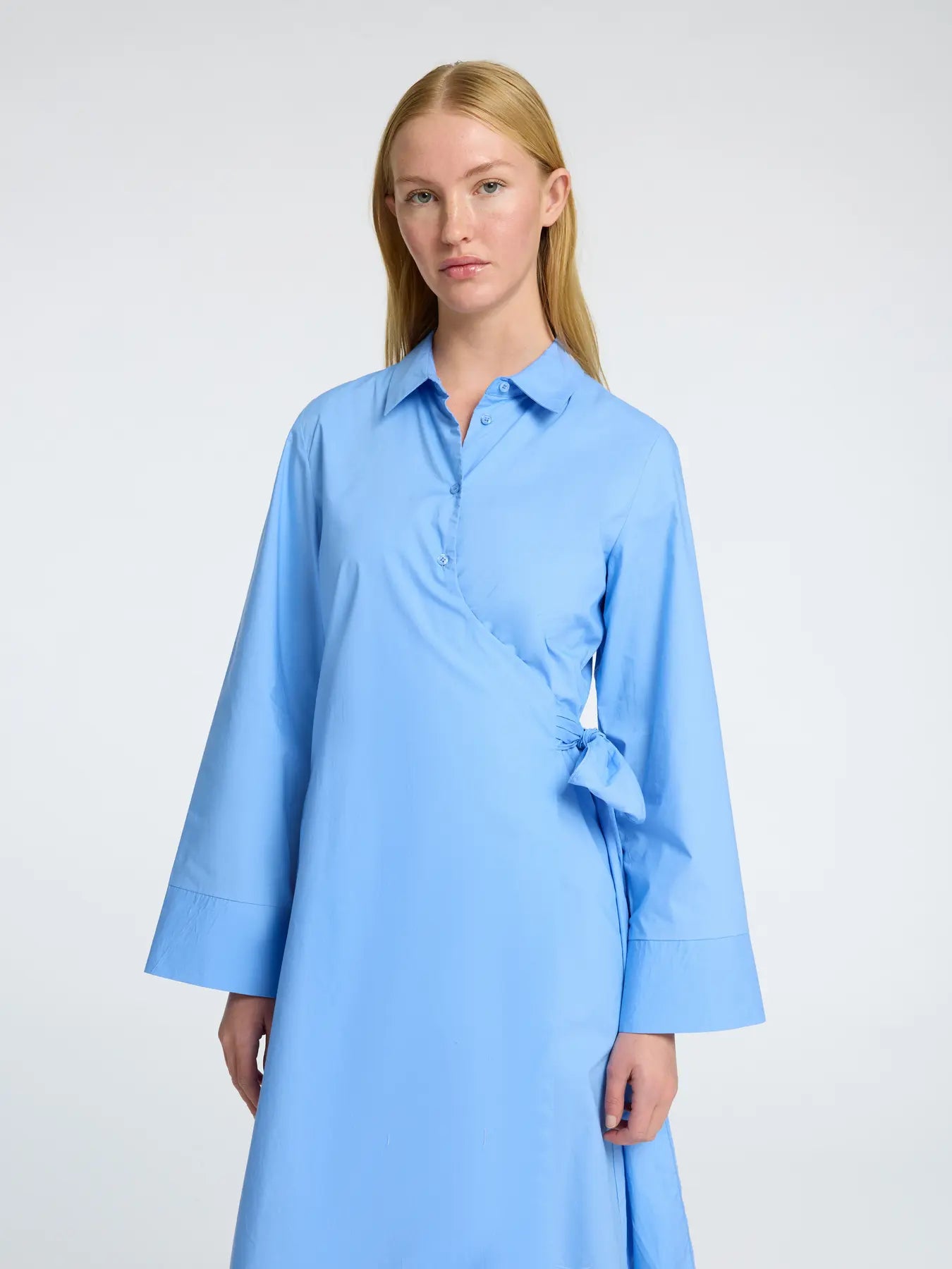 Aviana Ls Midi Wrap Dress B - Cornflower Blue