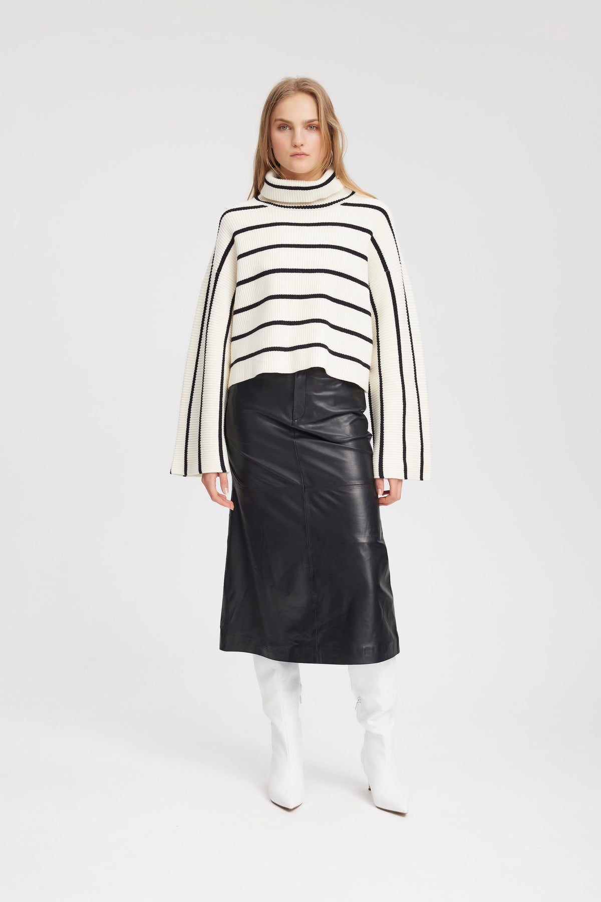 GeorgiaGZ Short Pullover - Egret With Black S