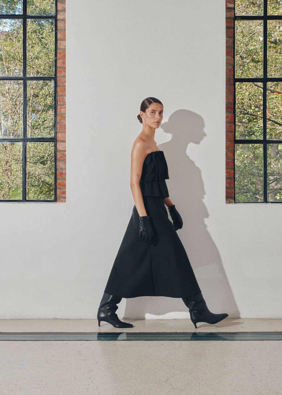 Sculpted Tube Dress - Svart