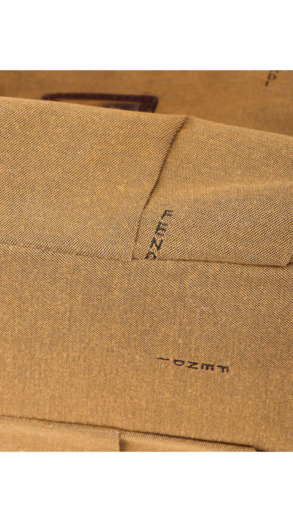 Fendi Mia Baguette Axelväska i Läder - Brun