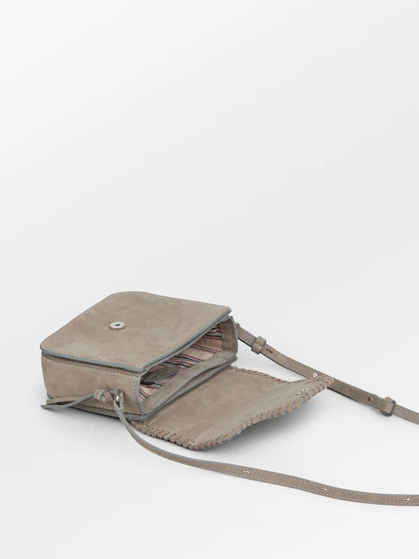 Suede Veg Iris Braid Bag - Porpoise Gray