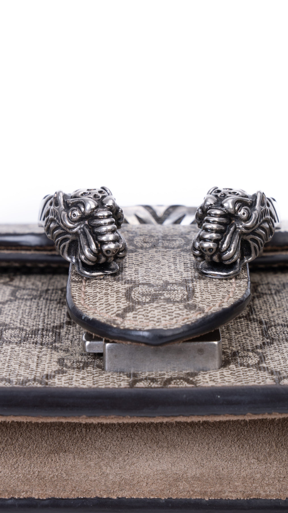 Gucci Dionysus GG Supreme Axelväska - Grå