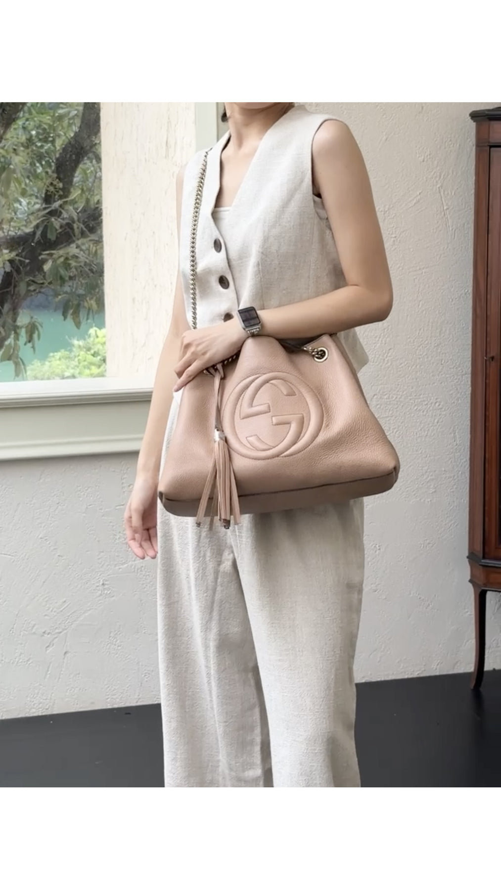 Gucci Soho Chain Tote Bag - Beige