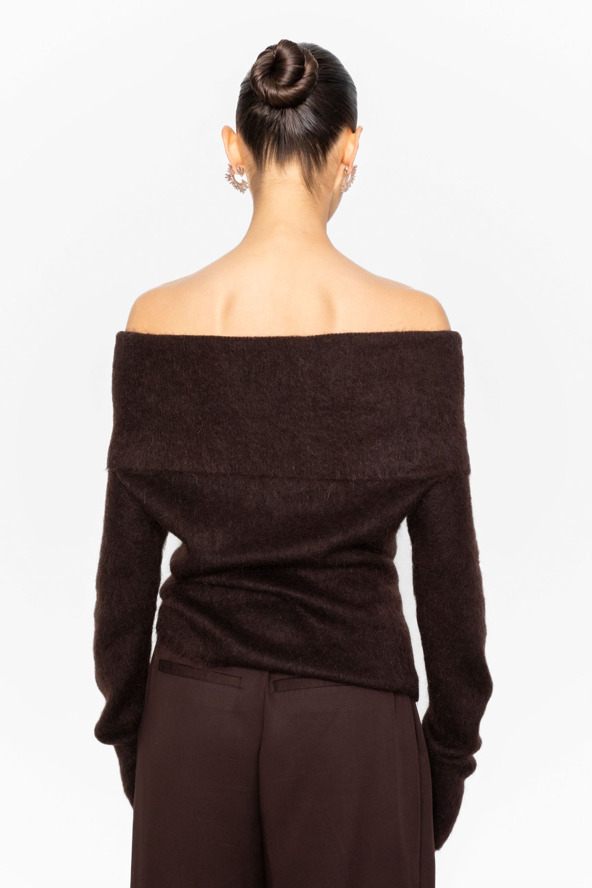 Eliette Off-Shoulder Knit - Mörkbrun