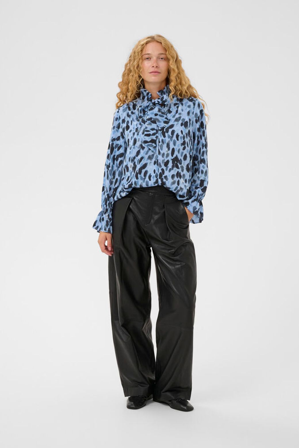 InWear GracieIW Printed Blus - Blue Painted Dot