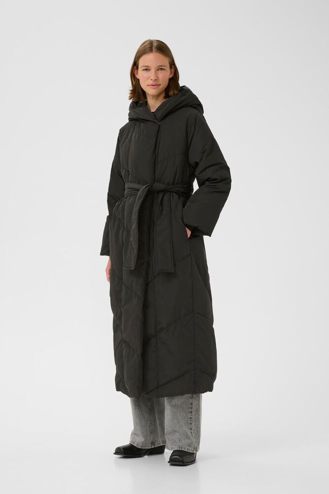 YazIW Long Coat - Black