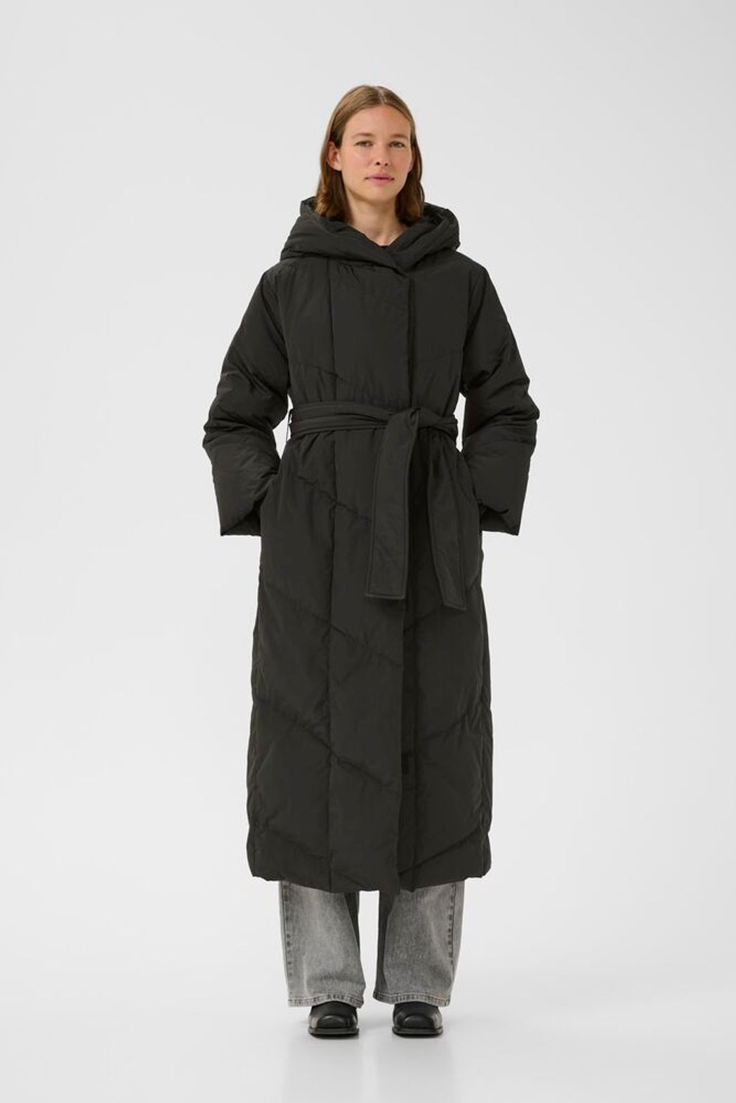 YazIW Long Coat - Black