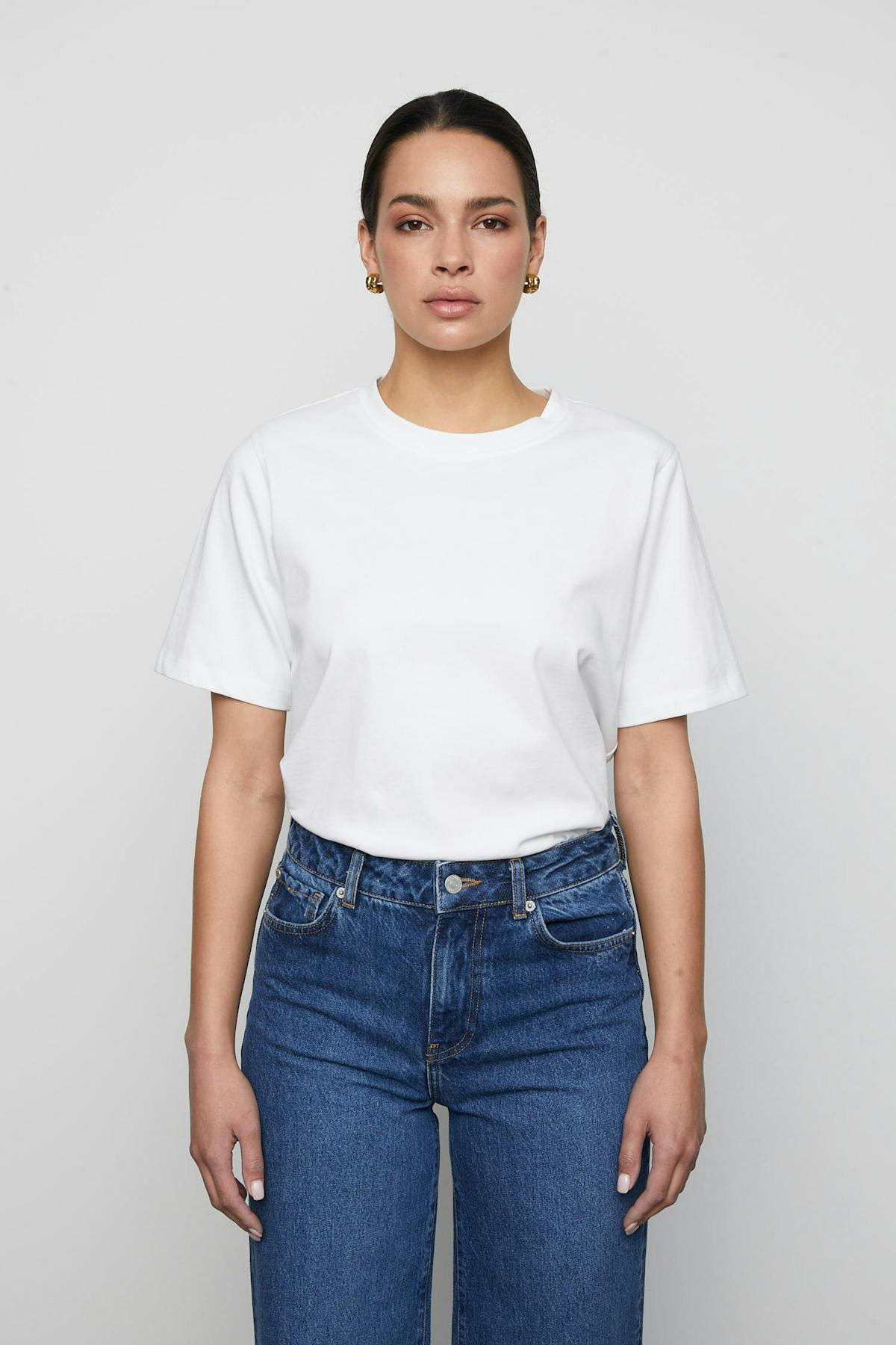 Elo Shoulder Pad Tee - Vit