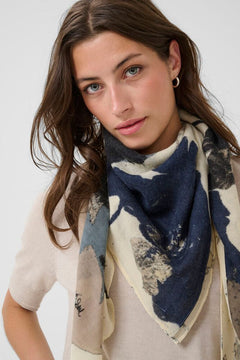 FelisiaPW SC - Dark Navy Leaf Print