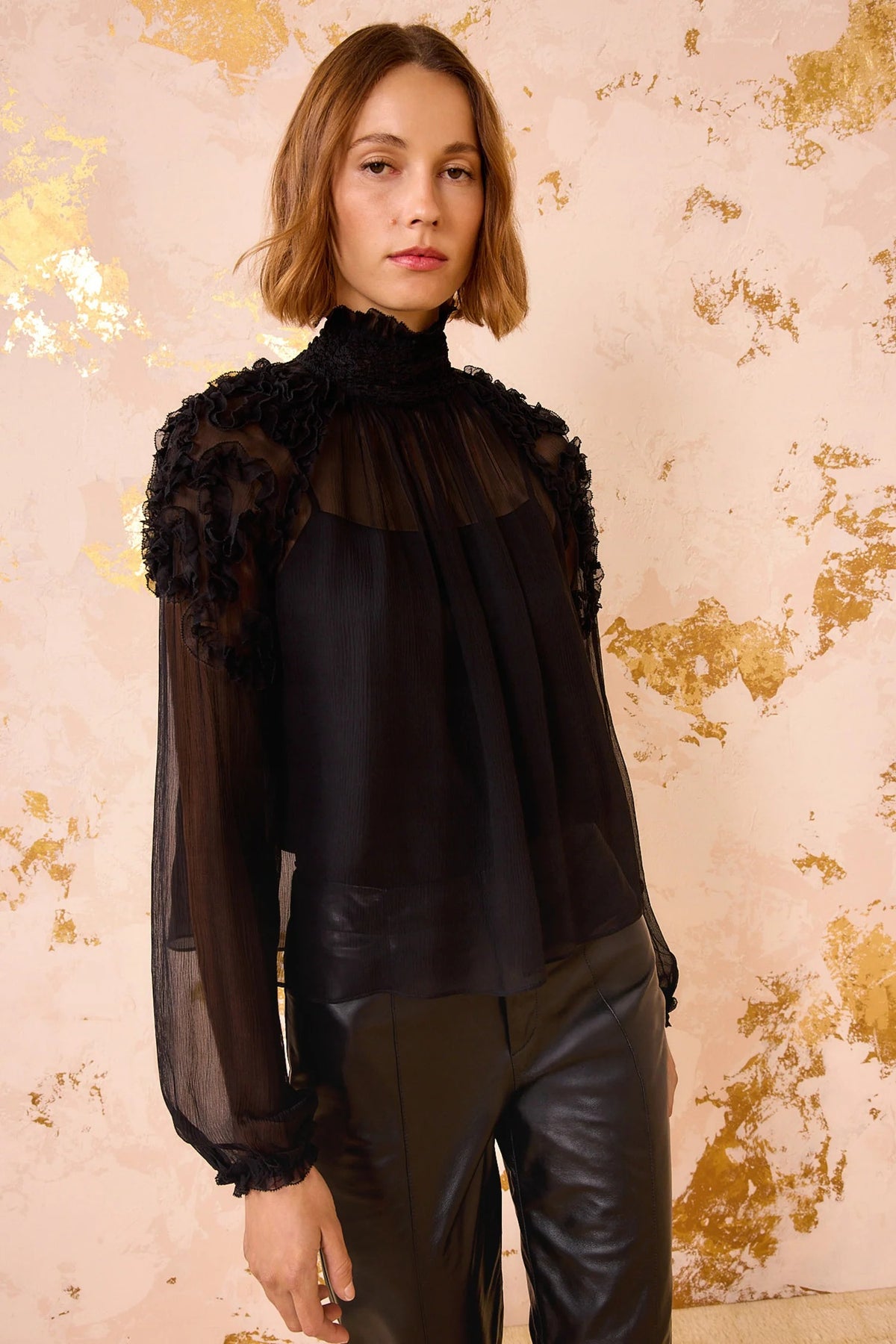 Magdalena Silk Smocked Long Sleeve Blouse - Noir