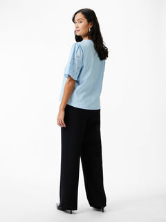 Yaslex Ss Top W. Emb Sleeves S. - Clear Sky