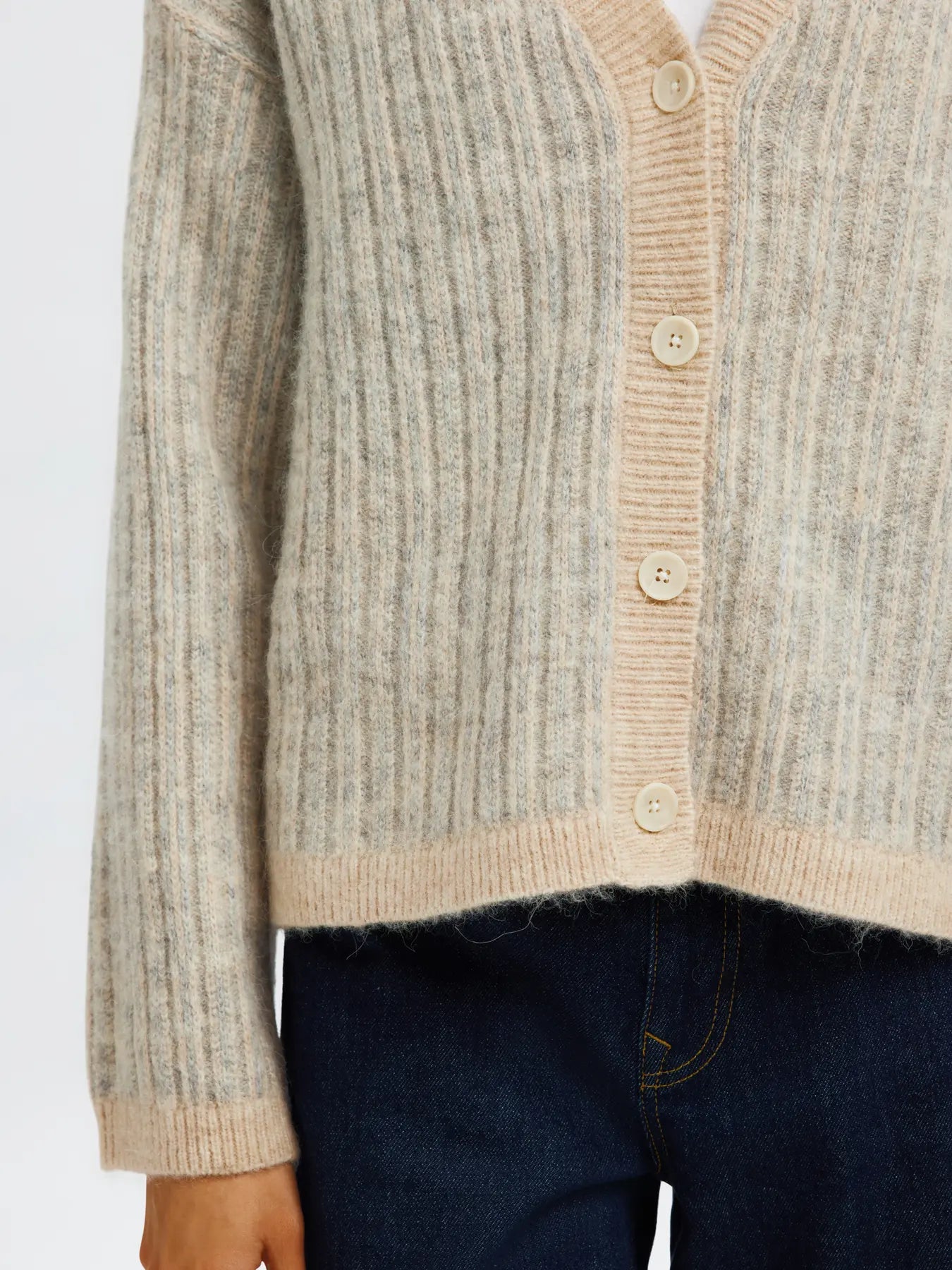 Alva Ls Knit Stripe V-Kofta - Birch Lgm + Birch
