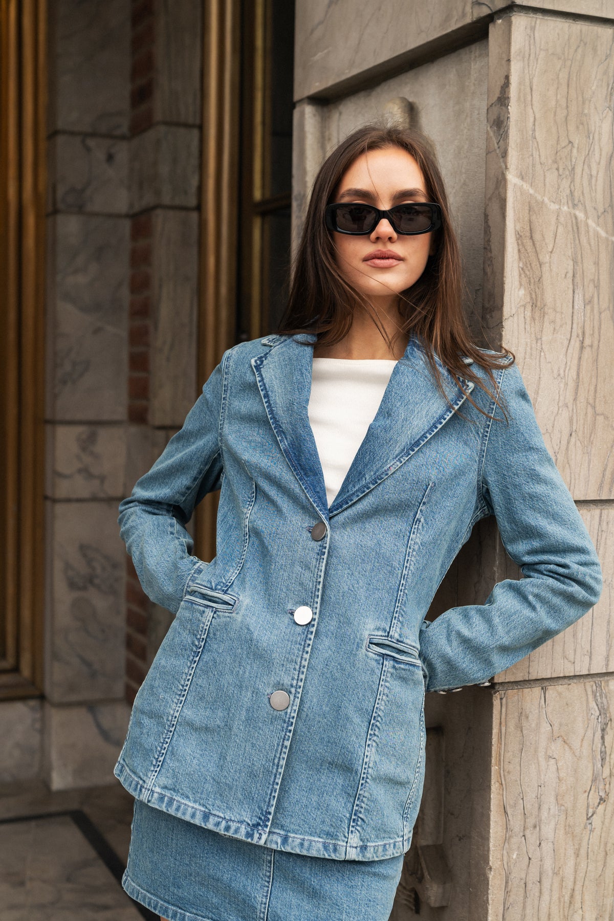 ` tags.<r>Petronella Rib Boatneck - Ecru