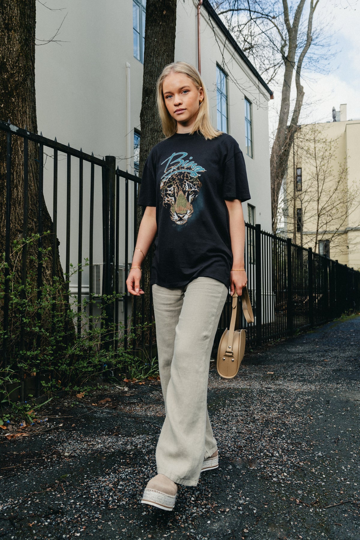 Walker Tee Leopard - Vintage Black